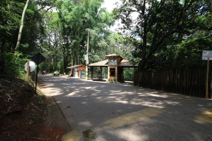 Foto 1 de Lote/Terreno à venda, 1800m² em Condomínio das Águas Claras, Brumadinho