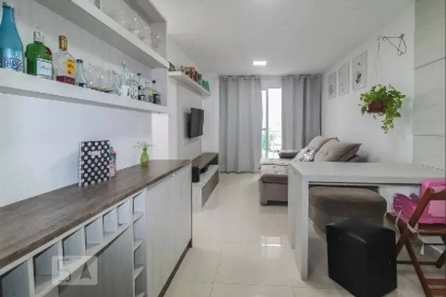 Foto 1 de Apartamento com 2 Quartos à venda, 60m² em Taquara, Rio de Janeiro