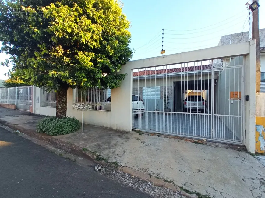 Foto 1 de Casa com 4 Quartos à venda, 118m² em Pinheiros, Londrina