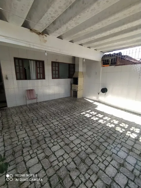 Foto 1 de Casa com 2 Quartos à venda, 60m² em Vila Loty, Itanhaém