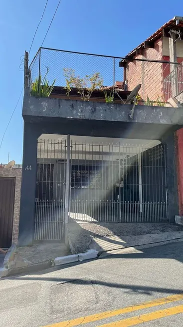 Foto 1 de Sobrado com 2 Quartos à venda, 100m² em Jardim Três Irmãos, Taboão da Serra