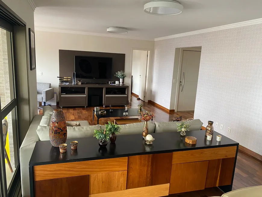 Foto 1 de Apartamento com 3 Quartos à venda, 250m² em Santana, São Paulo