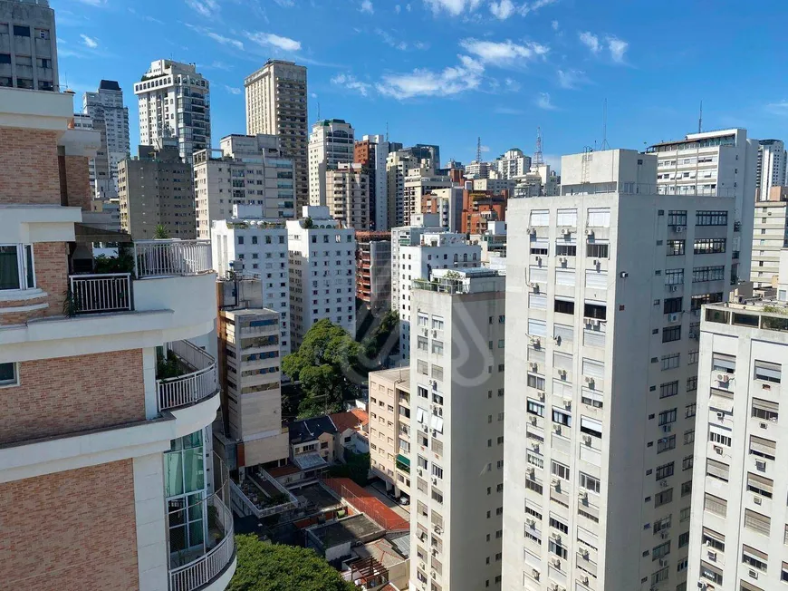 Foto 1 de Cobertura com 3 Quartos para alugar, 318m² em Jardins, São Paulo