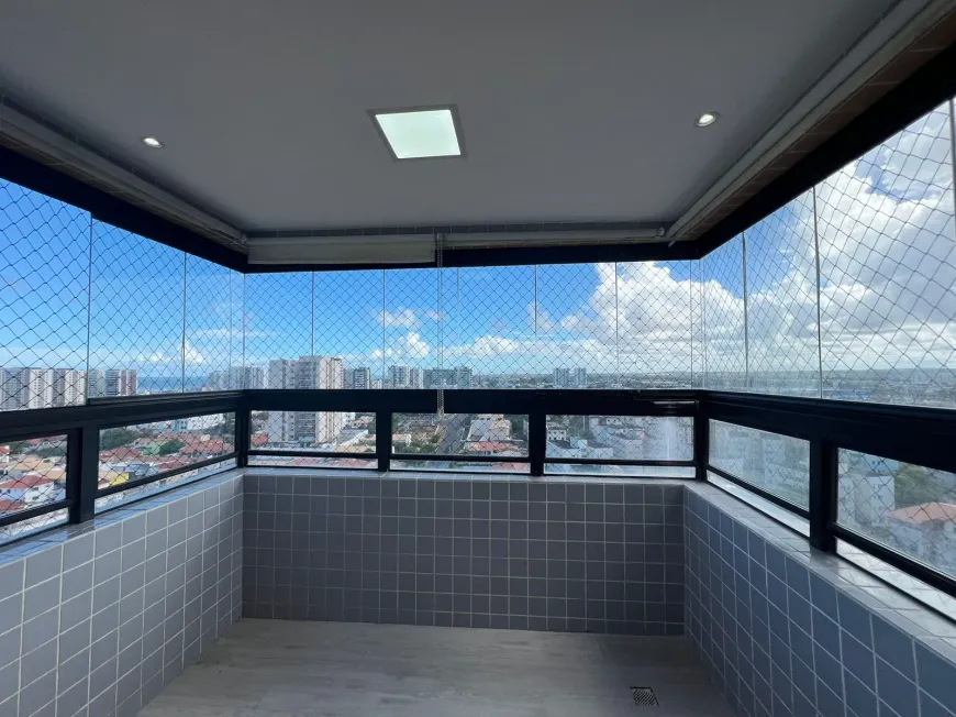 Foto 1 de Apartamento com 3 Quartos à venda, 90m² em Atalaia, Aracaju