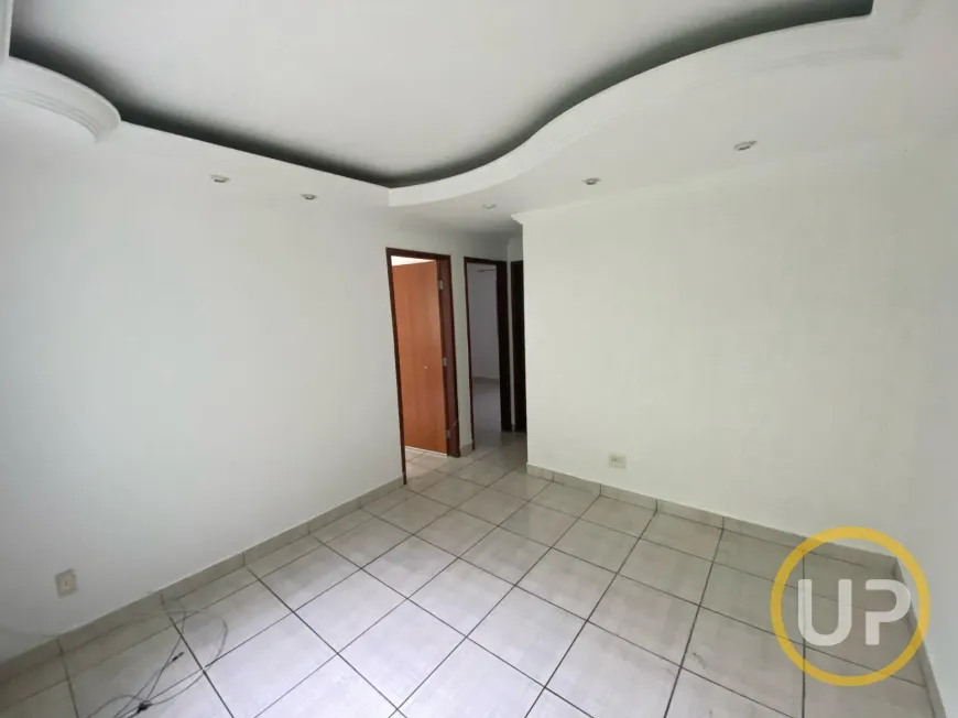 Foto 1 de Casa com 2 Quartos para alugar, 50m² em Petropolis, Betim