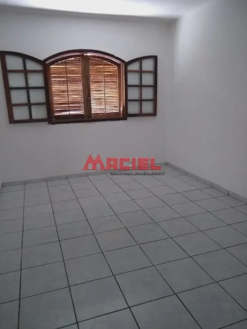 Foto 1 de Casa com 3 Quartos à venda, 250m² em Jardim da Granja, São José dos Campos