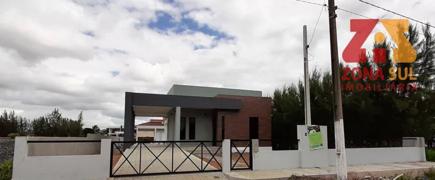 Foto 1 de Casa de Condomínio com 4 Quartos à venda, 195m² em , Cruz do Espírito Santo