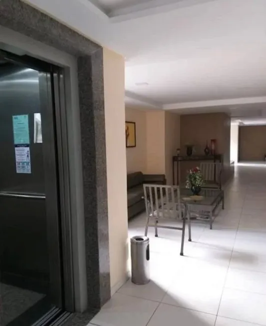 Foto 1 de Apartamento com 3 Quartos à venda, 75m² em Espinheiro, Recife