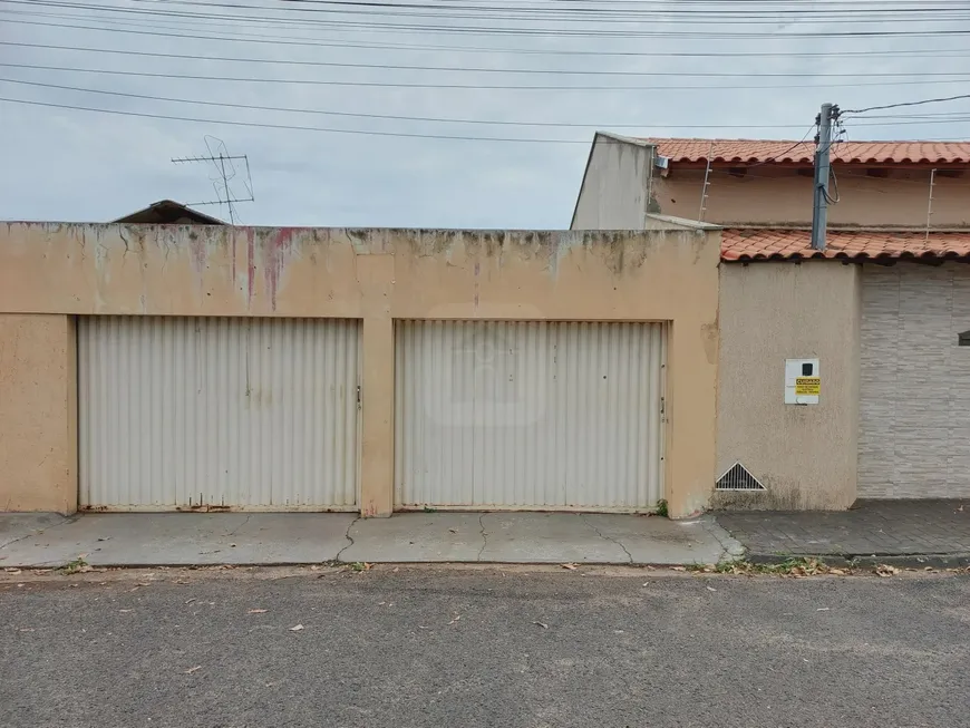 Foto 1 de Casa com 3 Quartos à venda, 70m² em Santa Rosa, Uberlândia