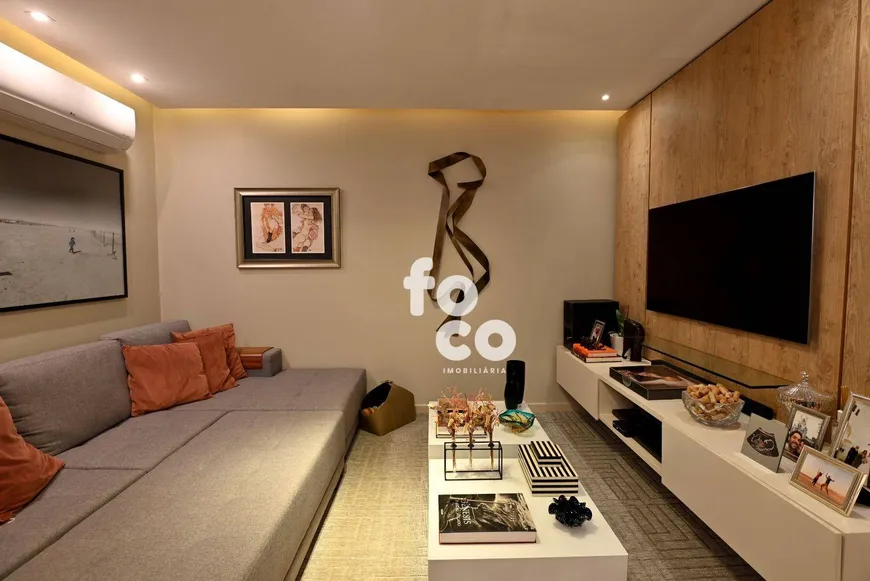 Foto 1 de Apartamento com 3 Quartos à venda, 106m² em Jardim Finotti, Uberlândia