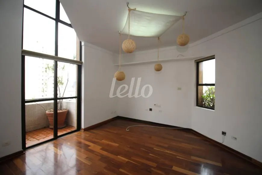 Foto 1 de Apartamento com 2 Quartos para alugar, 154m² em Vila Madalena, São Paulo