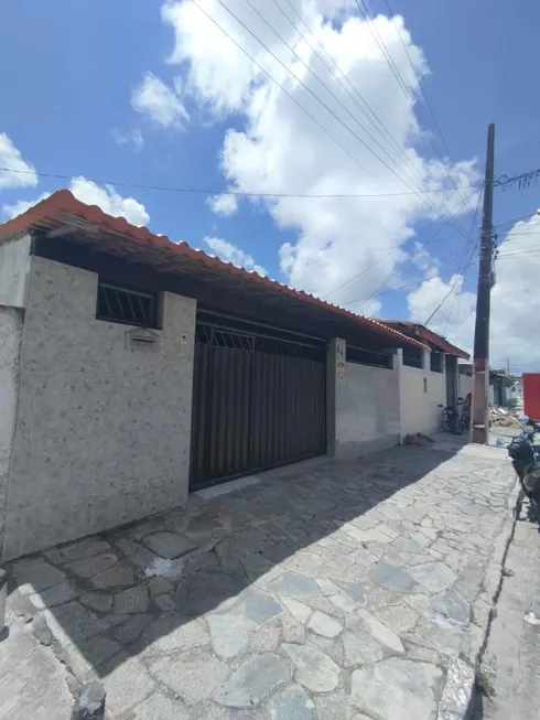Foto 1 de Casa com 2 Quartos à venda, 110m² em Mangabeira, João Pessoa