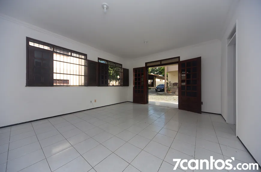 Foto 1 de Apartamento com 3 Quartos para alugar, 102m² em Lagoa Sapiranga Coité, Fortaleza