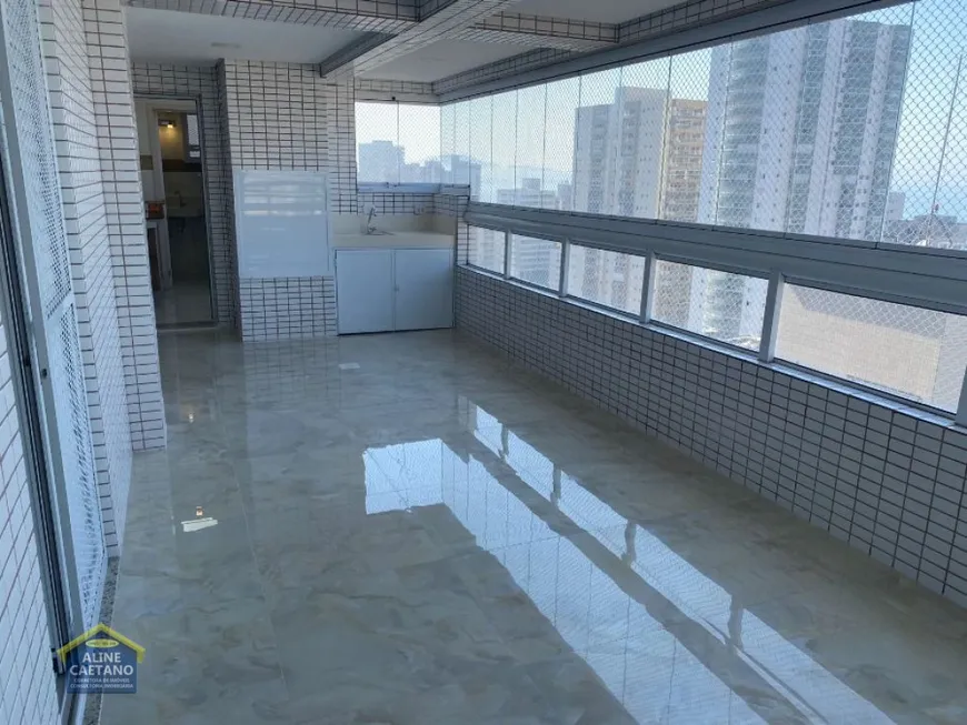 Foto 1 de Apartamento com 3 Quartos à venda, 151m² em Vila Tupi, Praia Grande