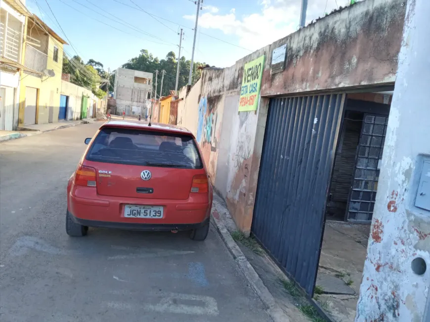 Foto 1 de Casa com 3 Quartos à venda, 120m² em Santa Maria, Brasília