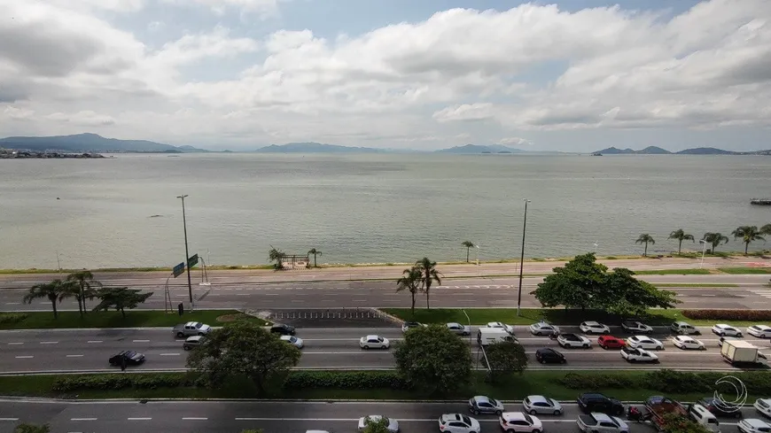 Foto 1 de Apartamento com 3 Quartos à venda, 95m² em Centro, Florianópolis