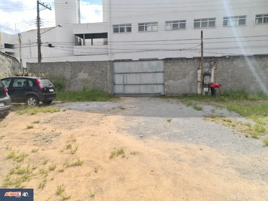 Foto 1 de Lote/Terreno para alugar, 1300m² em Vila das Palmeiras, Guarulhos