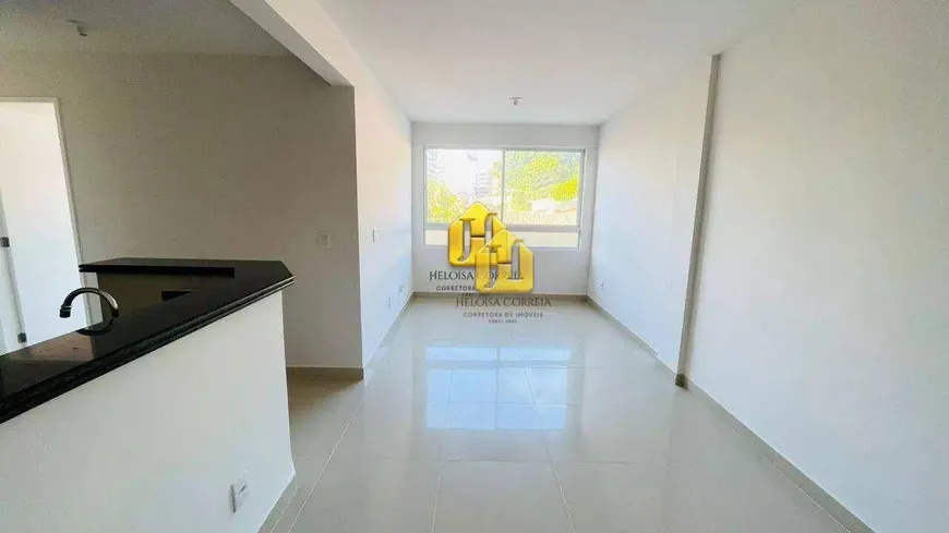 Foto 1 de Apartamento com 3 Quartos para alugar, 75m² em Tirol, Natal