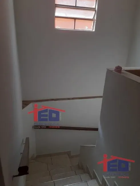 Foto 1 de Sobrado com 3 Quartos à venda, 195m² em Cipava, Osasco