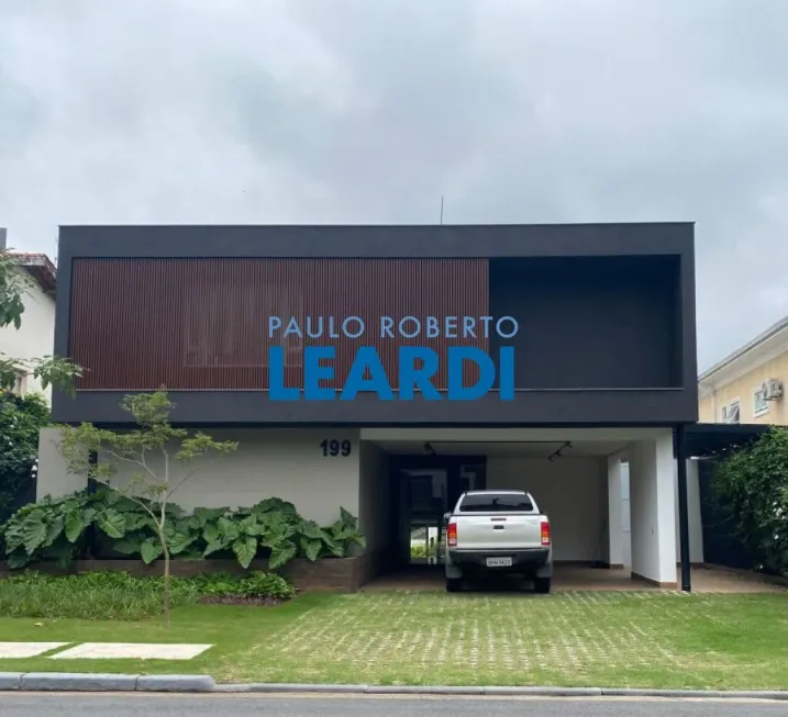 Foto 1 de Casa de Condomínio com 4 Quartos à venda, 500m² em Alphaville, Barueri