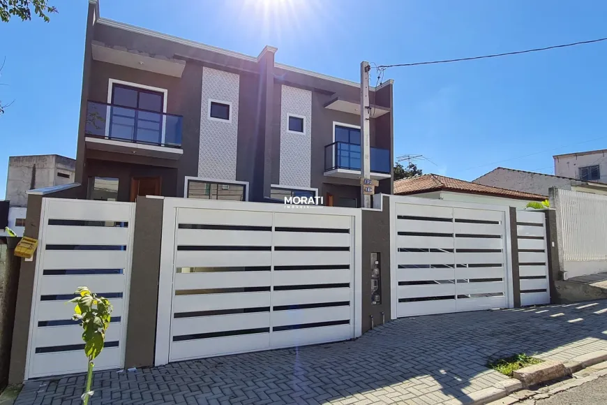 Foto 1 de Sobrado com 3 Quartos à venda, 244m² em São Pedro, São José dos Pinhais