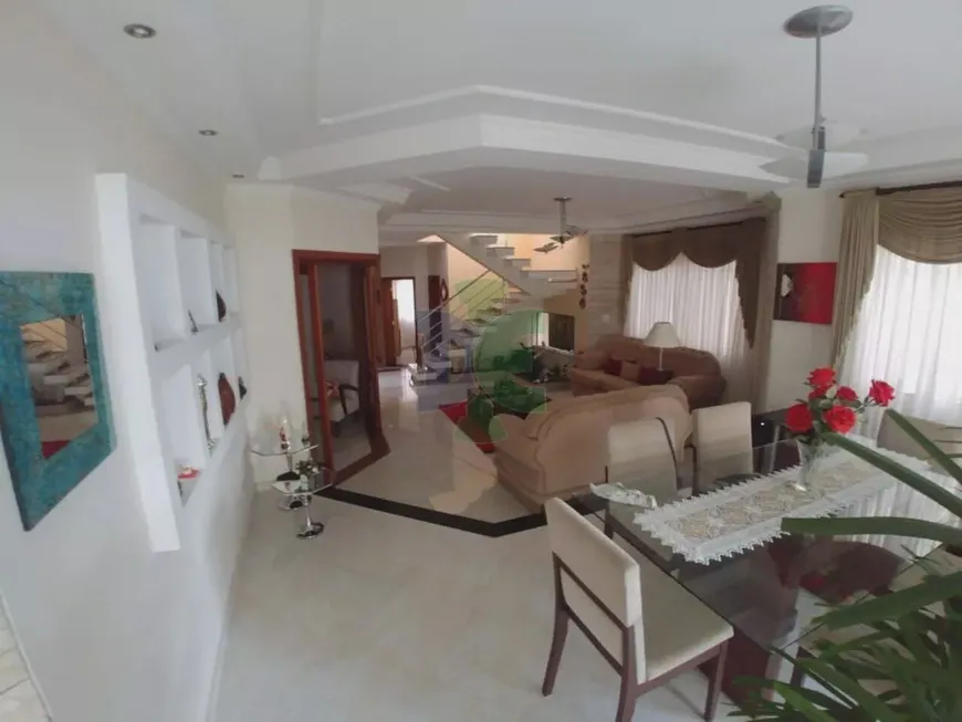 Foto 1 de Casa de Condomínio com 4 Quartos para venda ou aluguel, 340m² em Jardim Altos de Santana I, Jacareí