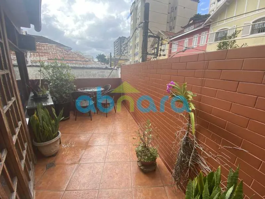 Foto 1 de Casa com 2 Quartos à venda, 170m² em Laranjeiras, Rio de Janeiro