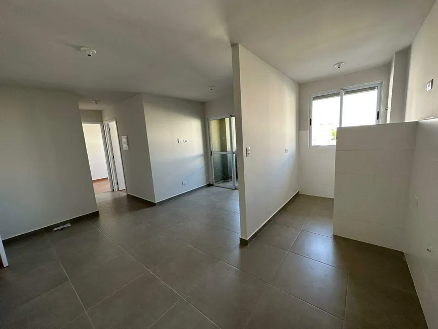 Foto 1 de Apartamento com 2 Quartos à venda, 52m² em Jardim das Estações , Maringá