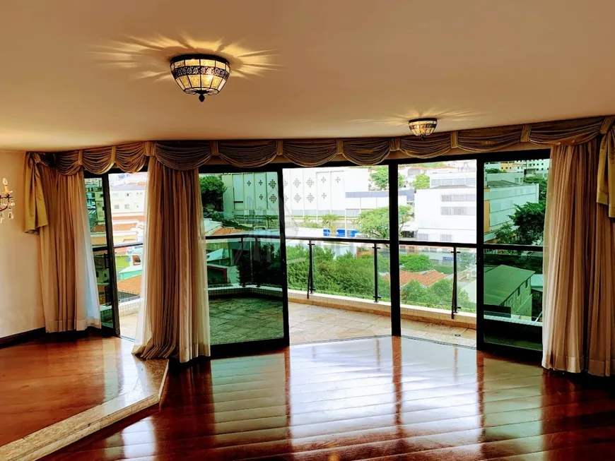 Foto 1 de Apartamento com 4 Quartos para venda ou aluguel, 217m² em Santana, São Paulo