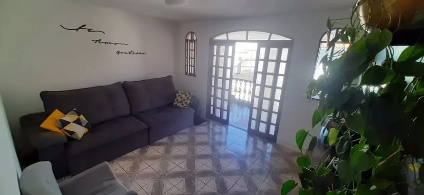 Foto 1 de Casa com 2 Quartos à venda, 153m² em Vila Yolanda, Osasco