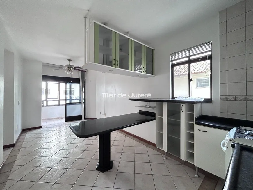Foto 1 de Apartamento com 2 Quartos à venda, 65m² em Jurerê, Florianópolis