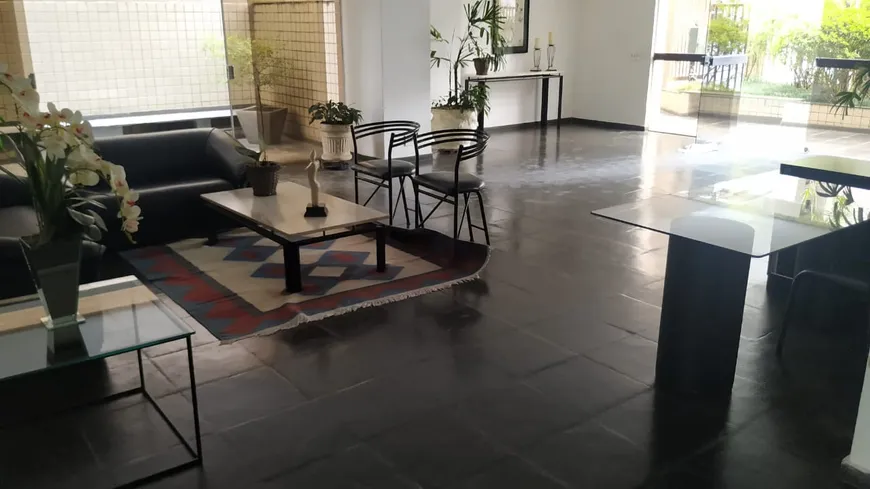 Foto 1 de Apartamento com 3 Quartos à venda, 104m² em Santo Antônio, Belo Horizonte