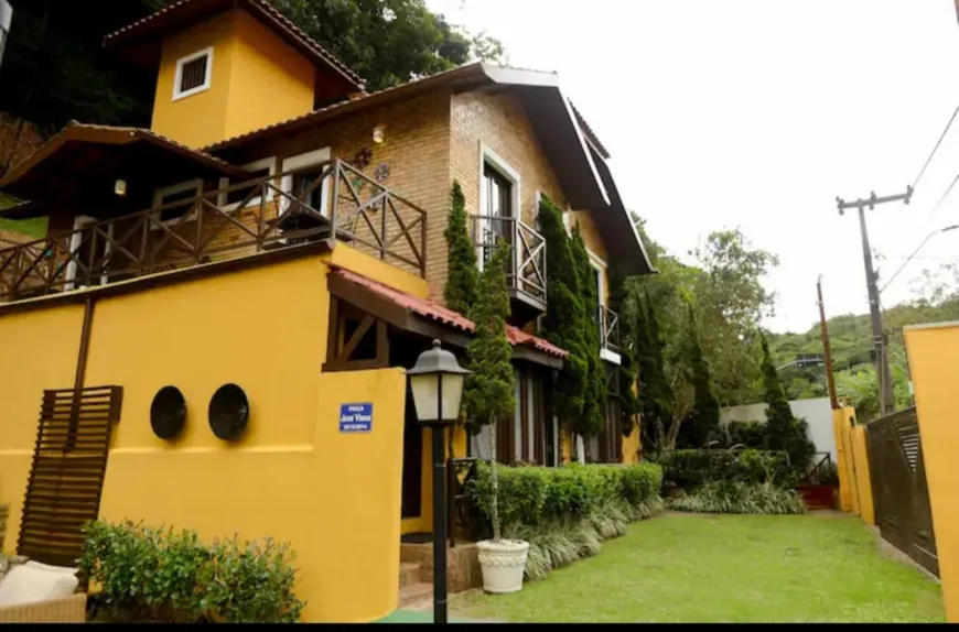 Foto 1 de Casa com 5 Quartos à venda, 300m² em Centro, Guaramiranga