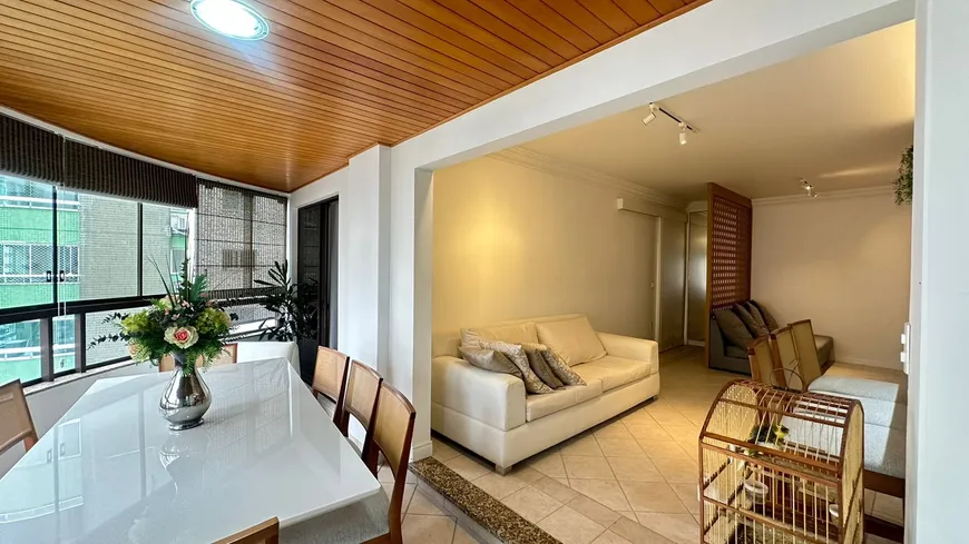 Foto 1 de Apartamento com 2 Quartos à venda, 97m² em Centro, Balneário Camboriú