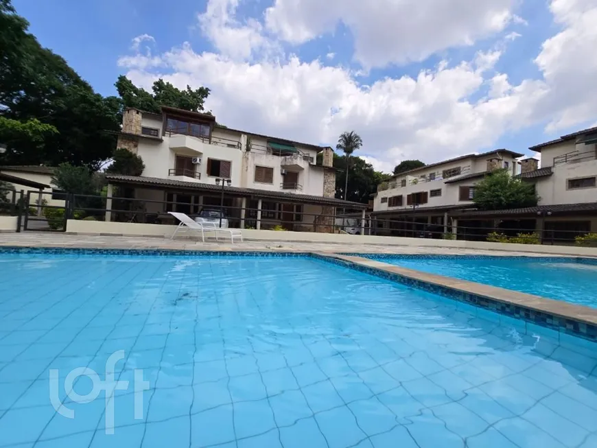 Foto 1 de Casa de Condomínio com 5 Quartos à venda, 285m² em Campo Belo, São Paulo