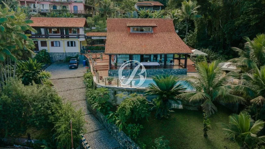 Foto 1 de Casa de Condomínio com 6 Quartos à venda, 549m² em Praia Vermelha Mambucaba, Angra dos Reis