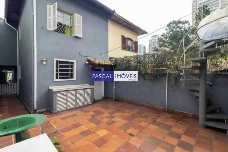 Foto 1 de Casa com 3 Quartos à venda, 140m² em Campo Belo, São Paulo