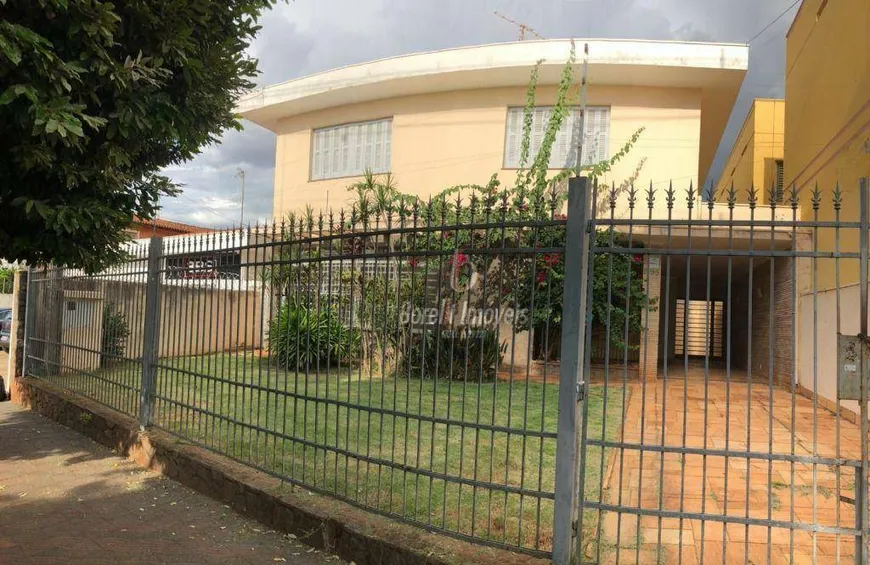 Foto 1 de Casa com 4 Quartos para venda ou aluguel, 326m² em Jardim Sumare, Ribeirão Preto