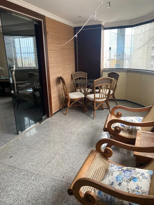 Foto 1 de Apartamento com 3 Quartos à venda, 170m² em Meireles, Fortaleza