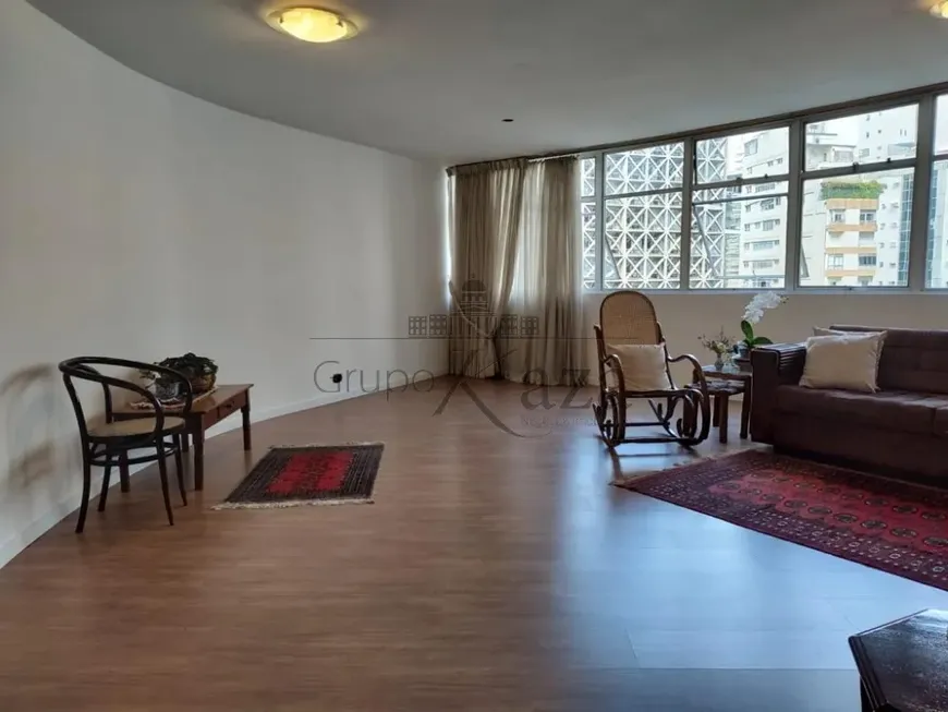 Foto 1 de Apartamento com 3 Quartos à venda, 177m² em Jardim Paulistano, São Paulo