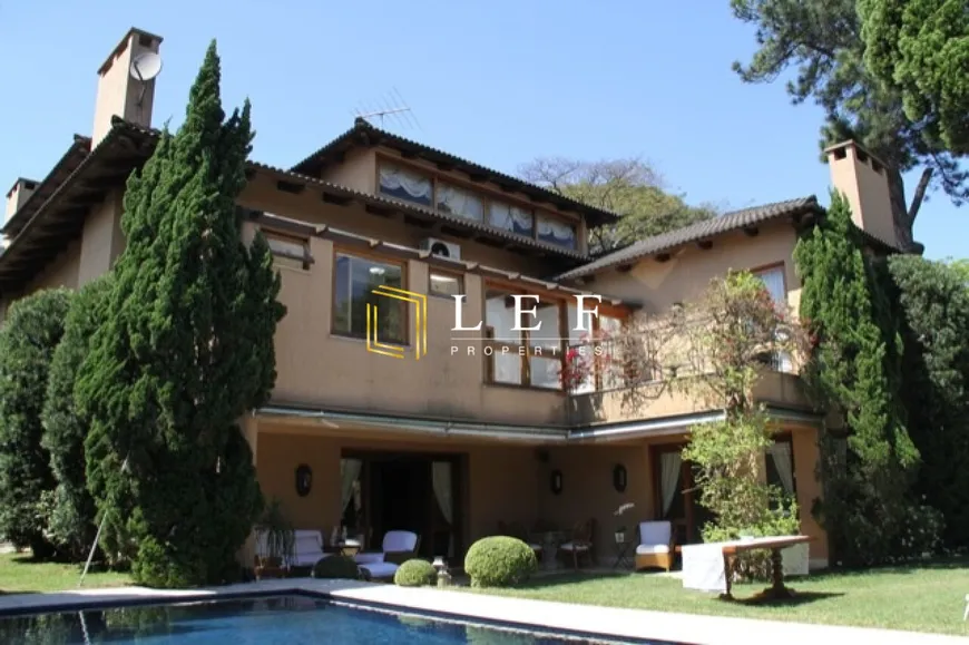 Foto 1 de Casa com 3 Quartos à venda, 593m² em Jardim Guedala, São Paulo