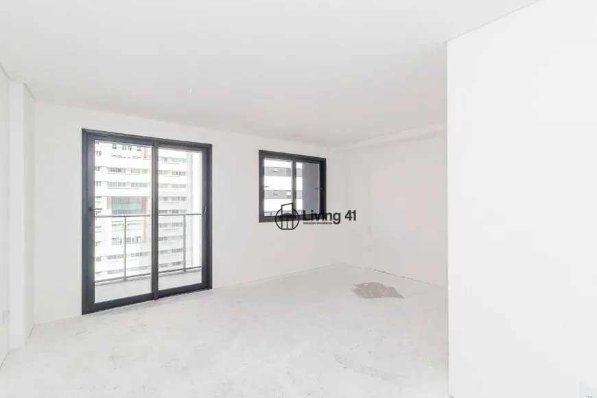 Foto 1 de Apartamento com 1 Quarto à venda, 30m² em Batel, Curitiba