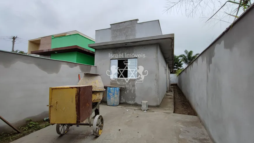 Foto 1 de Casa com 2 Quartos à venda, 64m² em Praia Das Palmeiras, Caraguatatuba