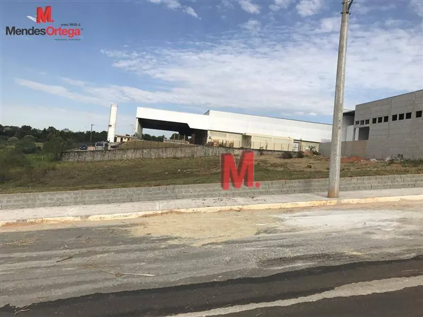 Foto 1 de Lote/Terreno à venda, 3m² em Iporanga, Sorocaba