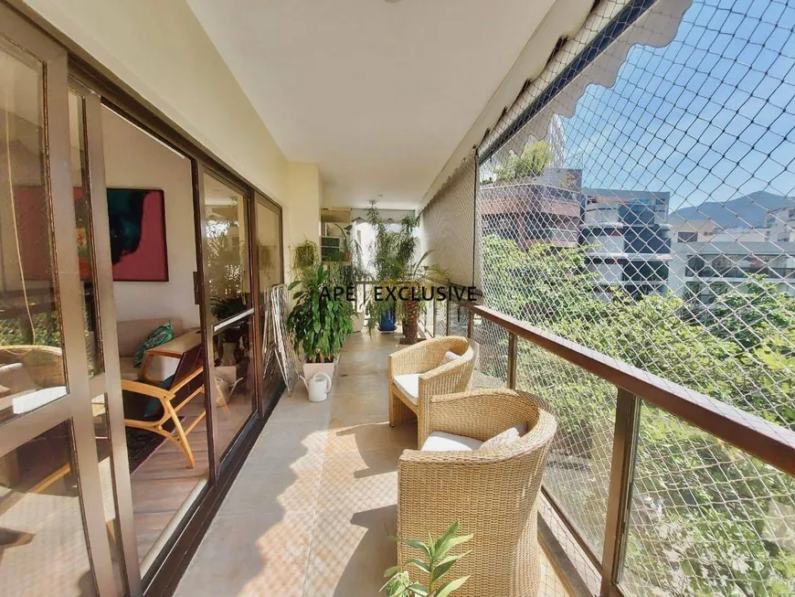 Foto 1 de Apartamento com 4 Quartos à venda, 240m² em Leblon, Rio de Janeiro