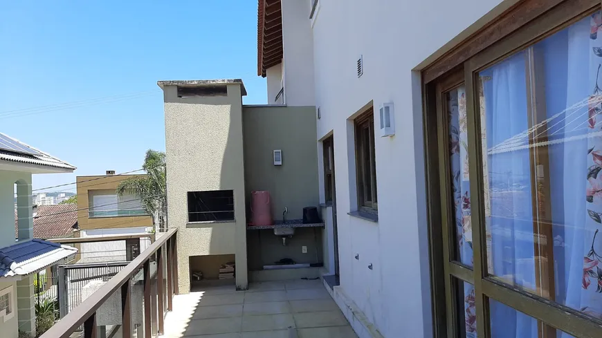 Foto 1 de Sobrado com 3 Quartos à venda, 170m² em Boa Vista, Novo Hamburgo