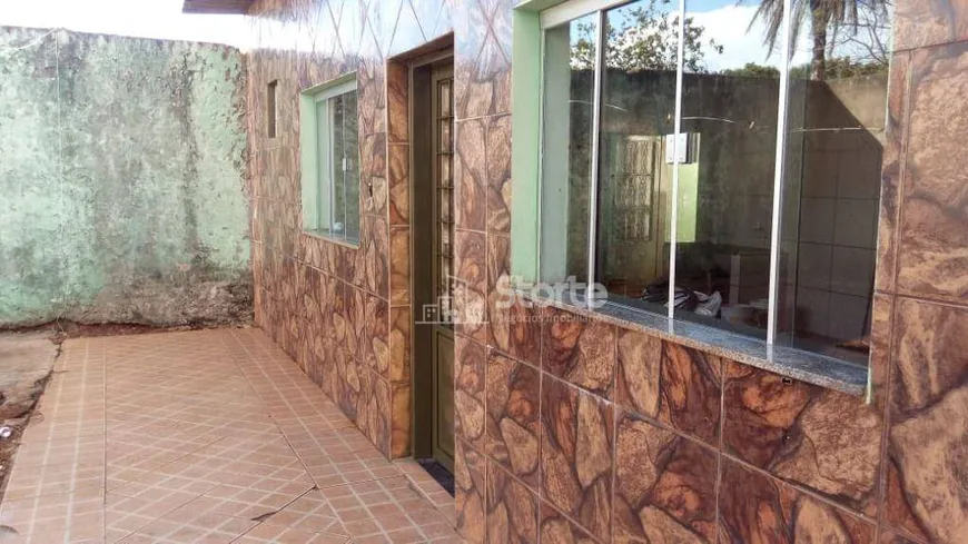 Foto 1 de Casa com 3 Quartos à venda, 120m² em Aclimacao, Uberlândia