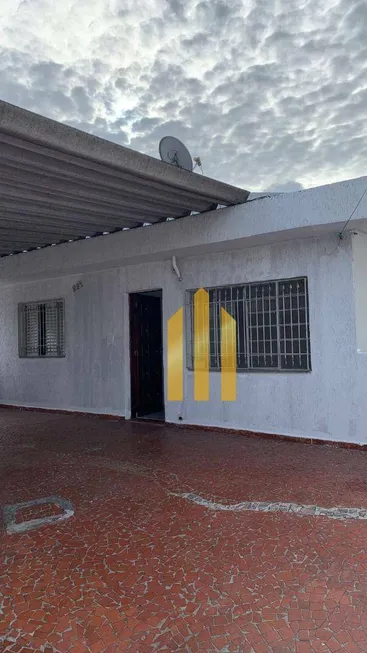Foto 1 de Casa com 2 Quartos para alugar, 100m² em Tremembé, São Paulo