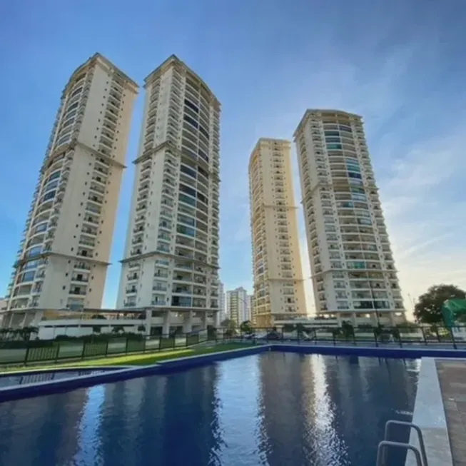 Foto 1 de Apartamento com 3 Quartos à venda, 123m² em Candelária, Natal