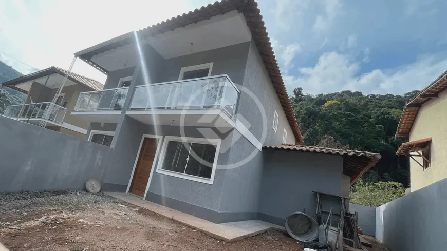 Foto 1 de Casa de Condomínio com 3 Quartos à venda, 126m² em Vale Feliz, Teresópolis